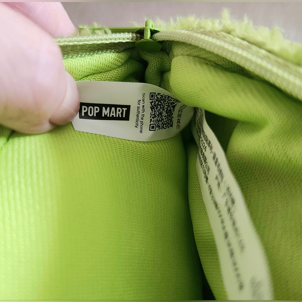 💚SOLD💚 POP MART Hacipupu Snuggle With You Grumpy Crocodile Plush Bag 🐊 - Picture 9 of 9